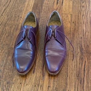 Everlane Modern Oxford - in Burgundy - women’s shoe size 7.5